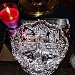 Spectacular Statement Serving Dish